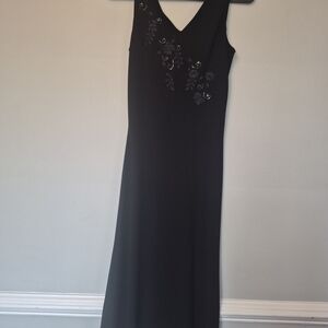 Amanda Smith Elegant Black Floral Dress